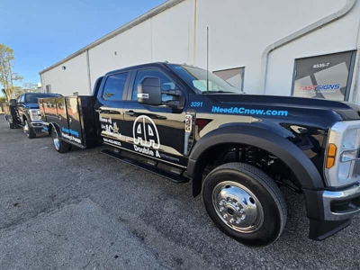 Custom Trailer Graphics Photo